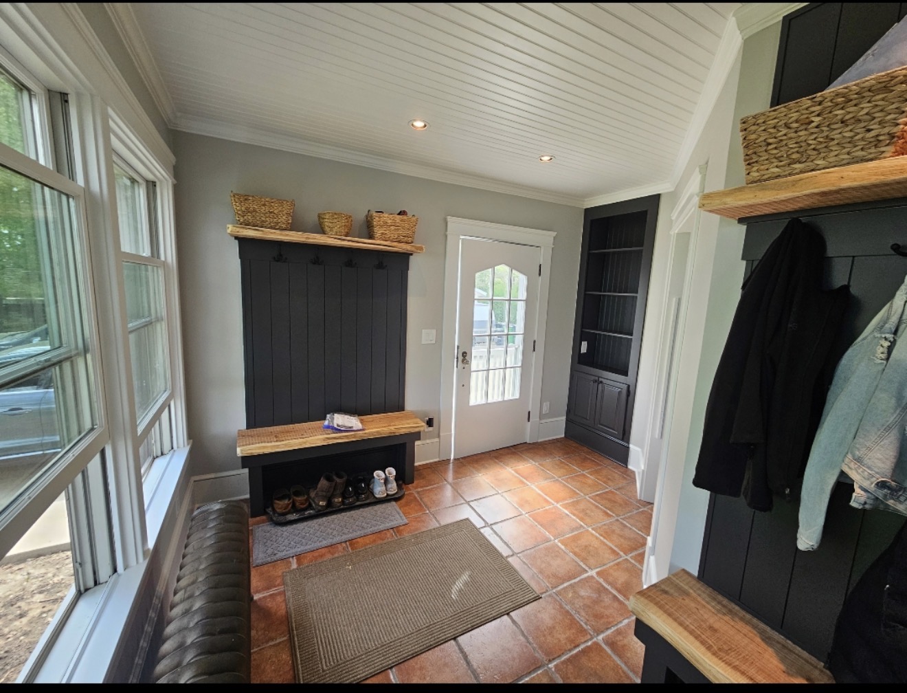 Finished entry room