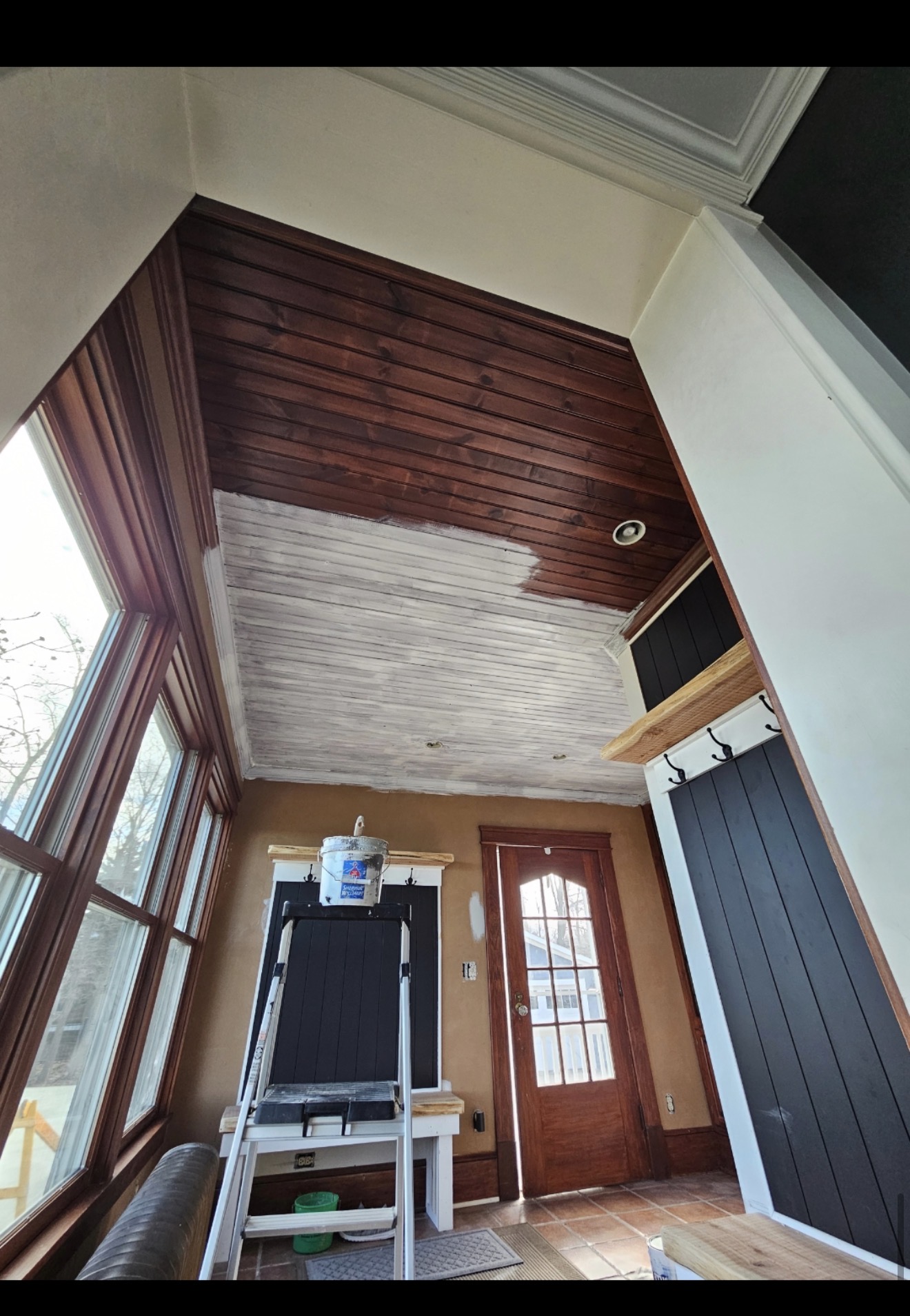 Entry room ceiling before painting